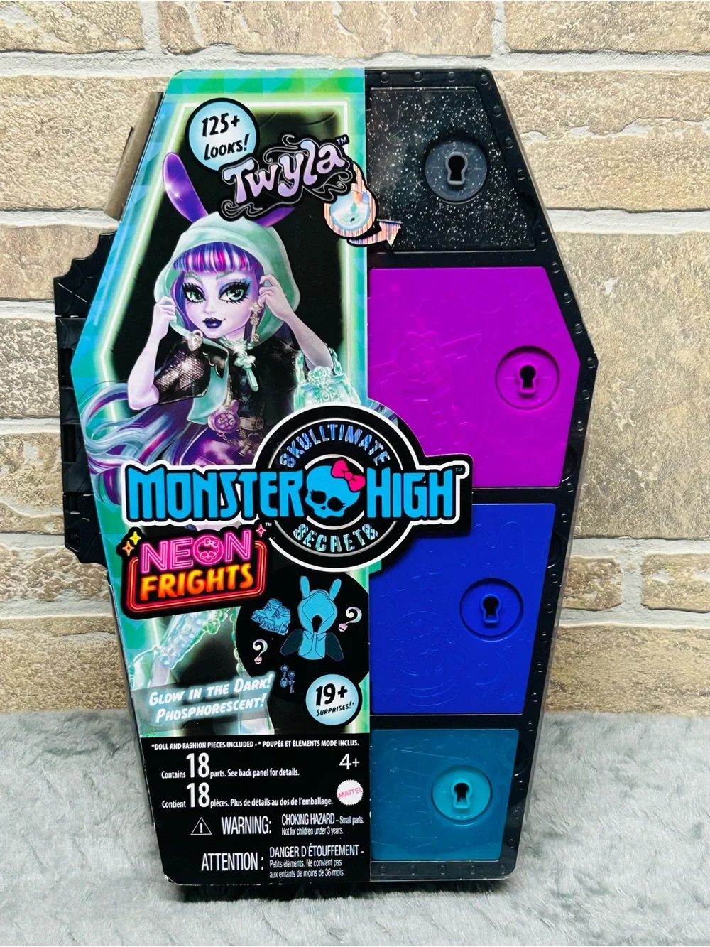 New Monster High Neon Frights Twyla